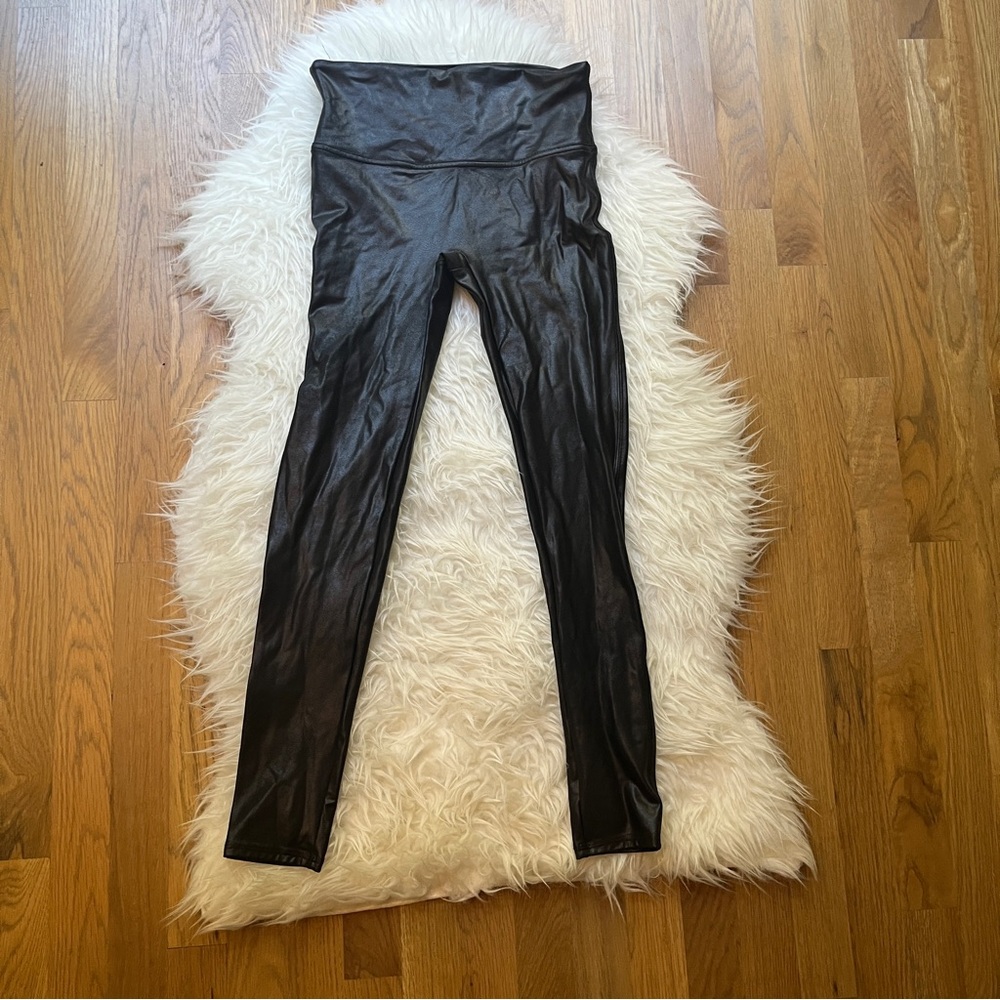 SPANX Faux Leather Leggings | Medium Petite
